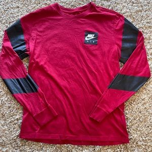 Nike men’s long sleeve shirt, size large, red and black